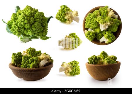 Ensemble de chou-fleur romain. Chou-fleur romain sur bol en bois isolé sur blanc. Gros plan sur le chou-fleur romain. Texture fractale du brocoli romanesco. Romain Banque D'Images