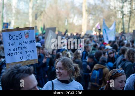 Jeunesse pour la manifestation climatique à Bruxelles Banque D'Images