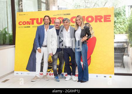 Rome, Italie. 05e octobre 2021. Cast participe à la photocall du film 'con tutto il Cuore' à l'hôtel le Méridien Visconti à Rome (photo de Matteo Nardone/Pacific Press) Credit: Pacific Press Media production Corp./Alay Live News Banque D'Images