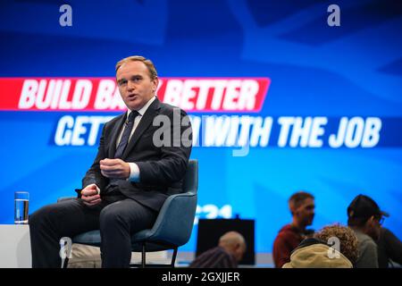 Manchester, Royaume-Uni. 05e octobre 2021. Manchester, Royaume-Uni. Mardi 5 octobre 2021 . Dans une conversation avec le très honorable George Ejustice, secrétaire d'État à l'Environnement, à l'alimentation et aux Affaires rurales Parti conservateur 2021 crédit de la conférence : Julie Edwards/Alamy Live News Banque D'Images