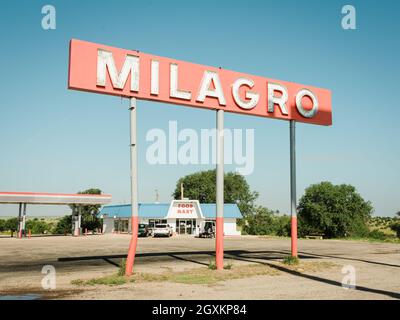Panneau Milagro, sur la route 66 au Nouveau-Mexique Banque D'Images