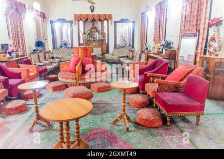 DHAKA, BANGLADESH - 22 NOVEMBRE 2016 : intérieur d'Ahsan Manzil, ancien palais résidentiel du Nawab de Dhaka, Bangladesh Banque D'Images