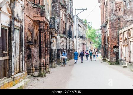 SONARGAON, BANGLADESH - 21 NOVEMBRE 2016 : ville ancienne en ruines Painam parfois Panam Nagar, Bangladesh Banque D'Images