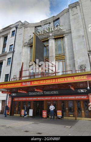 Dominion Theatre, Tottenham court Rd, Londres, Angleterre, Royaume-Uni Banque D'Images