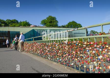 Écluses d'amour, Landungsbruecken, St. Pauli, Hambourg, Allemagne Banque D'Images