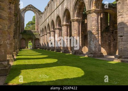 Fontaines Abbey, Yorkshire Dales NP, Yorkshire, Royaume-Uni Banque D'Images