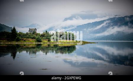 Le magnifique château Eilean Donan, est probablement plus de biscuit boîtes que n'importe quel autre point de repère en Écosse. Banque D'Images