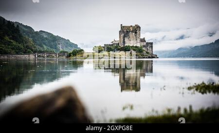 Le magnifique château Eilean Donan, est probablement plus de biscuit boîtes que n'importe quel autre point de repère en Écosse. Banque D'Images