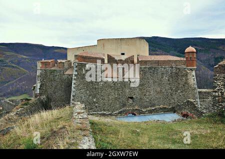 Le fort Lagarde de Prats-de-Mollo-la-Préste est situé dans la région de Vallespir, en France Banque D'Images