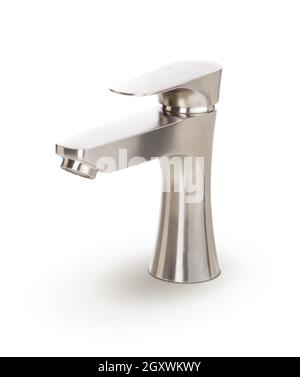Robinet en acier inoxydable sur mesure isolé sur un fond blanc. Banque D'Images