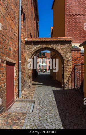 Rues de la vieille ville. Juterbog est une ville historique du nord-est de l'Allemagne, dans le quartier de Brandebourg. Banque D'Images