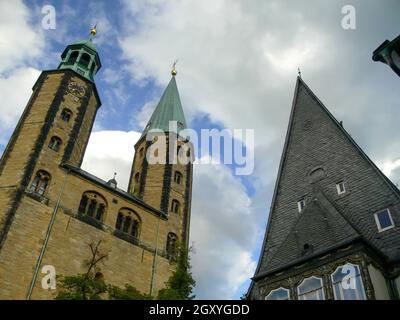 Église dans la vieille ville du centre-ville de Goslar, Basse-Saxe, Allemagne Banque D'Images