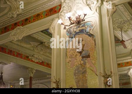 Paris, Restaurant Bouillon Julien Banque D'Images