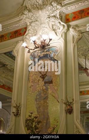 Paris, Restaurant Bouillon Julien Banque D'Images