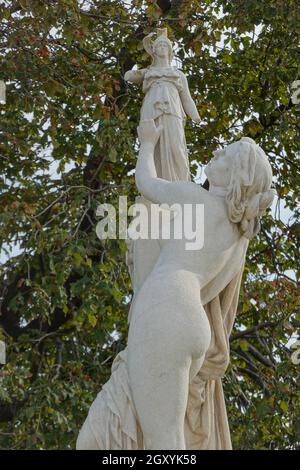 Cassandre se réuni sous la protection de Pallas, par Aimé Millet, Jardin des Tuileries, Paris, France Banque D'Images