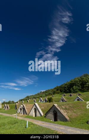 Gombos-hegyi pincesor à Hercegkut, site de l'UNESCO, Grande Plaine, Hongrie du Nord Banque D'Images