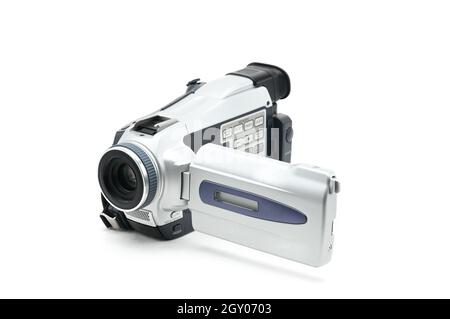 Caméscope semi-professionnel utilisé pour le tournage de clips vidéo sur un fond blanc Banque D'Images