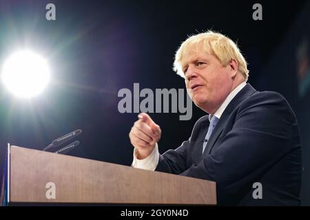 Manchester, Royaume-Uni. 06e octobre 2021. Manchester, Royaume-Uni. Le mercredi 6 octobre 2021 . Le député Boris Johnson, premier ministre, premier seigneur du Trésor, ministre de la fonction publique et ministre de l'Union, prononce son discours liminaire. Crédit de la conférence 2021 du Parti conservateur : Julie Edwards/Alay Live News Banque D'Images