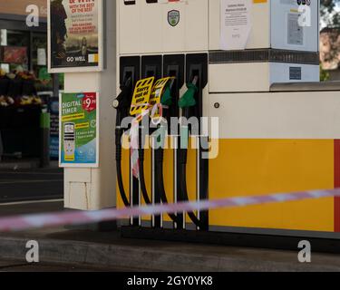 Station-service fermée au Royaume-Uni en raison de la pénurie de carburant. Banque D'Images