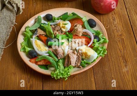 Tonosalata - salade de thon traditionnelle de Grèce Banque D'Images