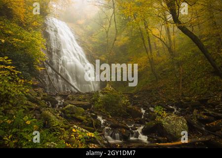 Crabtree Falls, Blue Ridge Parkway, Caroline du Nord Banque D'Images