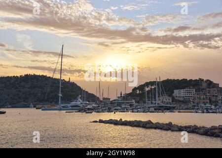 Port de Soller, Majorque au coucher du soleil Banque D'Images