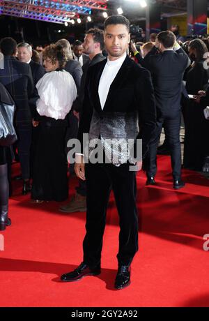 Rege-Jean page arrive pour la première mondiale de l'automne plus difficile au Royal Festival Hall de Londres pendant le BFI London film Festival. Date de la photo: Mercredi 6 octobre 2021. Banque D'Images