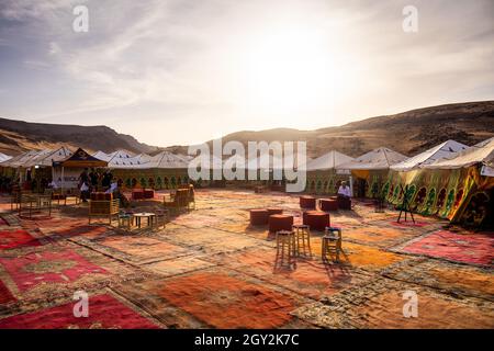 Zagora, Maroc.06e oct. 2021. Bivouac pendant le Rallye du Maroc 2021, du 8 au 13 octobre 2021 à Zagora, Maroc - photo Antonin Vincent / DPPI crédit: DPPI Media/Alamy Live News Banque D'Images