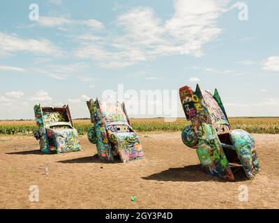 Le Cadillac Ranch, sur la route 66 à Amarillo, Texas Banque D'Images