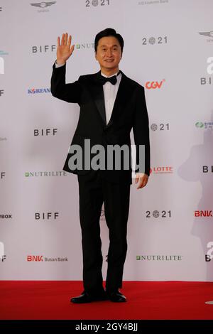 Busan, Corée du Sud.6 octobre 2021.6 octobre 2021-Busan, acteur sud-coréen Jang Hyun Sung pose pour la cérémonie d'ouverture du mur de photos lors du 26e Festival international du film de Busan inauguration au Centre de cinéma de Busan le 06 octobre 2021 à Busan, Corée du Sud.(Credit image: © Ryu Seung-il/ZUMA Press Wire) Banque D'Images