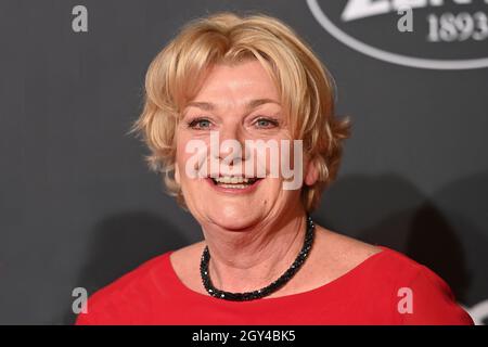 Saskia VESTER (actrice), image unique, motif unique découpé, portrait, portrait,portrait.AUDI GENERATION AWARD 2021, tapis rouge le 6 octobre 2021 à Muenchen/ALLIANZAREN A. Banque D'Images