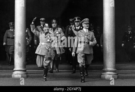 Mussolini lors d'une visite d'État à Munich.De gauche à droite: Franz Ritter von Epp, Mussolini, Comte Galeazzo Ciano, Joachim von Ribbentrop, Adolf Hitler.[traduction automatique] Banque D'Images