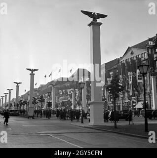 Berlin herausgeputzt ist zum Besuch des Duce Benito Mussolini im September 1937, Deutschland 1930 er Jahre. Capitale de Berlin est décoré pour la visite du duce italien Benito Mussolini en septembre 1937. Banque D'Images