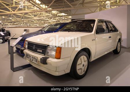 1984 Vauxhall Astra GTE 'B570 DTN' fait partie de la collection du patrimoine Vauxhall exposée au British Motor Museum, Gaydon, Warwickshire, Royaume-Uni Banque D'Images