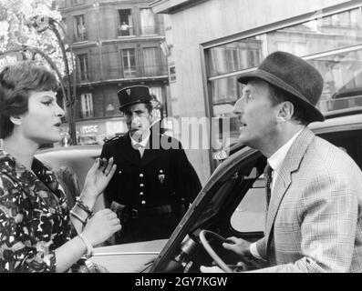 Le Tracassin ou les plaisir de la ville année : 1961 - France Directeur : Alex Joffé Maria Pacome, Maurice Garrel, Bourvil Banque D'Images