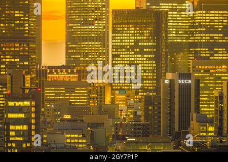 Coucher de soleil depuis l'observatoire de la tour de télévision de Nagoya. Lieu de tournage : préfecture d'Aichi, ville de Nagoya Banque D'Images