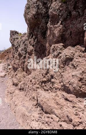 Sentier pittoresque en tuf volcanique fin et pointu jusqu'au sommet du Vésuve, Mont Vésuve, Italie Banque D'Images