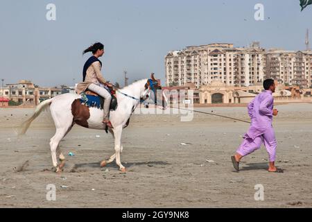 Style de vie à Clifton Beach à Karachi, Pakistan Banque D'Images