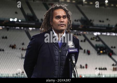 Turin, Italie, 7 octobre 2021.Christian Karembeu, ancien joueur international de France, avant le match de l'UEFA Nations League au stade Juventus, à Turin.Le crédit photo devrait se lire: Jonathan Moscrop / Sportimage Banque D'Images