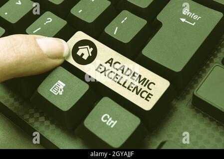 Légende de texte présentant l'excellence académique, photo conceptuelle atteindre des niveaux élevés et des performances supérieures taper Nouveau contenu de blog, écrire film S Banque D'Images