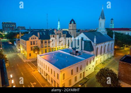 Vieille ville de Savannah, Géorgie, États-Unis au crépuscule Banque D'Images