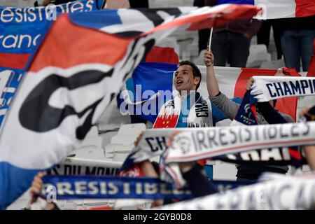 Turin, Italie.07e octobre 2021.Supporters de la France lors du match de demi-finale de football de la Ligue des Nations de l'UEFA entre la Belgique et la France au stade Juventus de Turin (Italie), le 7 octobre 2021.Photo Andrea Staccioli/Insidefoto crédit: Insidefoto srl/Alamy Live News Banque D'Images