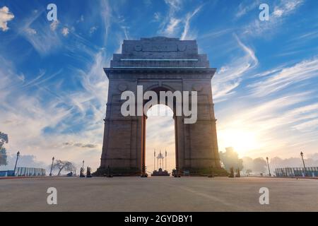 Porte de l'Inde au lever du soleil, célèbre monument de New Dehli, pas de gens. Banque D'Images