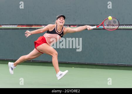 Indian Wells, États-Unis.07e octobre 2021.Le joueur de tennis allemand Angelique Curber s'entraîne au tournoi WTA à Indian Wells.Credit: Maximilian Haupt/dpa/Alay Live News Banque D'Images