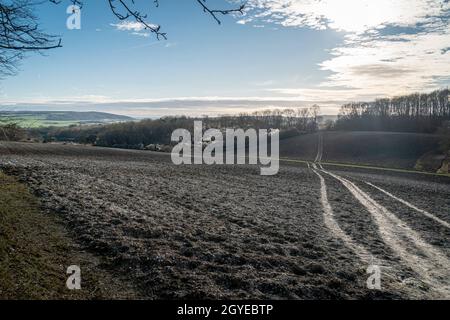 Vue sur les champs de la vallée de Medway en hiver Banque D'Images