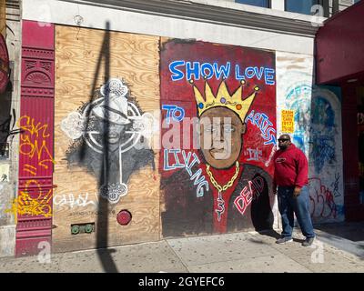 Art de rue le long de la 125e rue à Harlem, New York City Banque D'Images