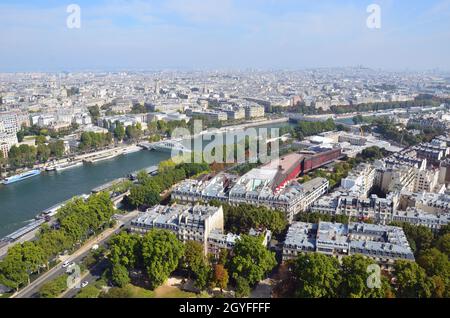 Vue aérienne de paris depuis la tour Eiffel Banque D'Images