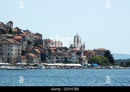 Šibenik - Vieille ville de la Dalmatie Centrale, côte Adriatique, Croatie Banque D'Images