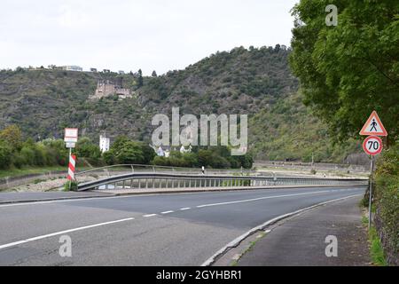 Route du côté est le long du rocher de Loreley à Mittelrheintal Banque D'Images