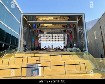 (211008) -- DUBAÏ, le 8 octobre 2021 (Xinhua) -- photo prise le 7 octobre 2021 montre le Pavillon d'Israël de l'Expo 2020 Dubaï à Dubaï, aux Émirats arabes Unis.Après un délai d'un an dû à la pandémie COVID-19, l'Expo 2020 Dubai, très attendue, a ouvert ses portes aux visiteurs le 1er octobre.(Xinhua/su Xiaopo) Banque D'Images